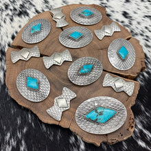 Load image into Gallery viewer, 1990s Native American NAVAJO Contemporary Sterling & Turquoise Concho Belt Set