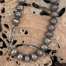 Load image into Gallery viewer, 1970s Native American NAVAJO Sterling Silver & Turquoise Naja Station Necklace