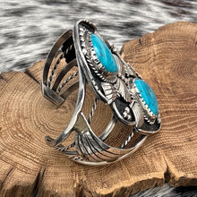 Load image into Gallery viewer, 1960s Native American NAVAJO Sterling Silver Turquoise Cuff Bracelet Fan Shapes