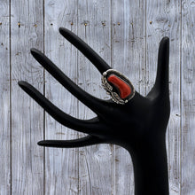 Load image into Gallery viewer, 1970s Native American NAVAJO Sterling Silver & Coral Ring With Leaves Size 7