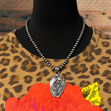 Load image into Gallery viewer, MONROE & LILLIE ASHLEY Navajo Sterling Pendant Curly Ques Leaves Raindrops