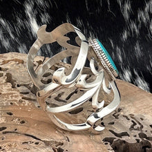 Load image into Gallery viewer, 1990s Native American NAVAJO Sandcast Silver & Mine No 8 Turquoise Cuff Bracelet