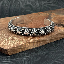Load image into Gallery viewer, HAPPY PIASSO Navajo Sterling Silver Cuff Bracelet Star Shots & Raindrops 7.125"