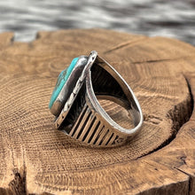 Load image into Gallery viewer, 1950s Native American NAVAJO Sterling Silver & Pointed Turquoise Ring Size 11.75