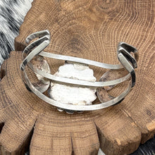 Load image into Gallery viewer, 1980s Native American NAVAJO Sterling & Turquoise Cuff Bracelet Double Leaves