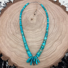 Load image into Gallery viewer, 1990s NATIVE AMERICAN Sterling Silver Turquoise Graduated Heishi 5 Tab Necklace