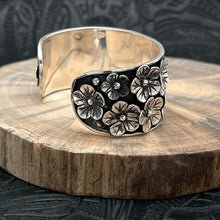 Load image into Gallery viewer, THE BOYZ SILVER Mexico Sterling Silver Cuff Bracelet Butterflies & 3-D Flowers