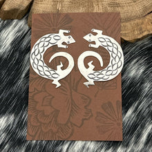 Load image into Gallery viewer, 1990s Native American NAVAJO Sterling Silver Lizard Earrings Decorative Stamps