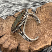 Load image into Gallery viewer, JOE PIASO JR Navajo Sterling Silver & Tooled Leather Floral Design Cuff Bracelet