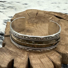 Load image into Gallery viewer, 1990 Native American NAVAJO Sterling Silver Cuff Bracelet Gold Filled Feather
