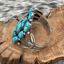 Load image into Gallery viewer, 1960s Native American NAVAJO Sterling Turquoise Cluster Cuff Bracelet Flowers