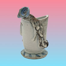 Load image into Gallery viewer, 2003 CLAY BAY POTTERY By Jeanne Svien Aurelius Door County WI Lady Head Vase