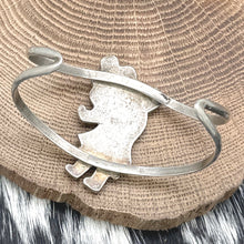 Load image into Gallery viewer, 1980s Native American NAVAJO Sterling Coral Dancing Man Chip Inlay Cuff Bracelet