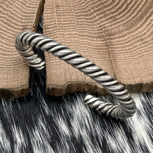 Load image into Gallery viewer, 1990s Native American NAVAJO Sterling Silver Cuff Bracelet Plain Double Twist
