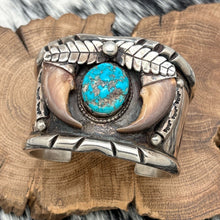Load image into Gallery viewer, 1960s Native American NAVAJO Sterling Silver Turquoise Double Claw Cuff Bracelet
