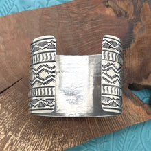 Load image into Gallery viewer, SUNSHINE REEVES Navajo Sterling Silver &amp; Turquoise Wide Cuff Bracelet Stars
