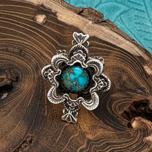 Load image into Gallery viewer, GREGORY SEGURA Santa Fe Sterling Silver &amp; Turquoise 3-D Ring Fancy Stampings 6.5
