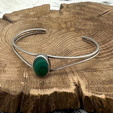 Load image into Gallery viewer, 1980s Native American NAVAJO Sterling Silver &amp; Malachite Cabochon Cuff Bracelet
