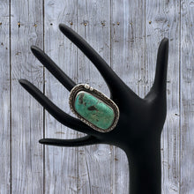 Load image into Gallery viewer, 1960s Native American NAVAJO Sterling Silver &amp; Green Turquoise Statement Ring
