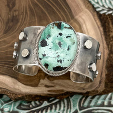Load image into Gallery viewer, RONALD TOM Navajo For SUNWEST SILVER Sterling &amp; Minty Green Stone Cuff Bracelet
