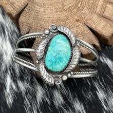 Load image into Gallery viewer, 1960s Native American Navajo Sterling Green Turquoise Cuff Bracelet Leaves Curly
