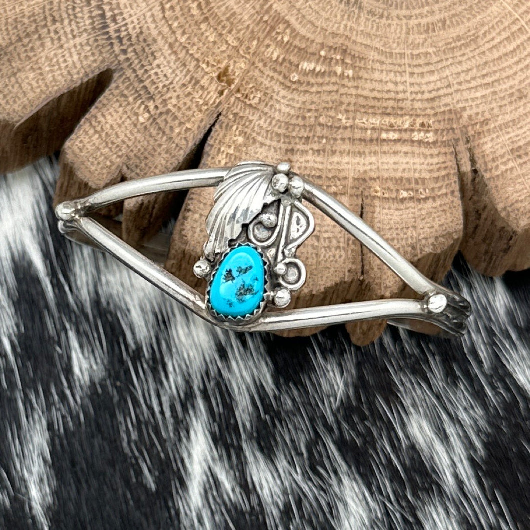 1970s Native American NAVAJO Sterling Silver & Turquoise Cuff Bracelet Leaf NN