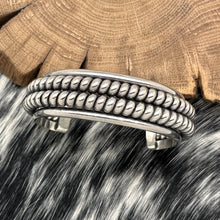 Load image into Gallery viewer, 1990s Native American NAVAJO Sterling Silver Double Row Twist Wire Cuff Bracelet
