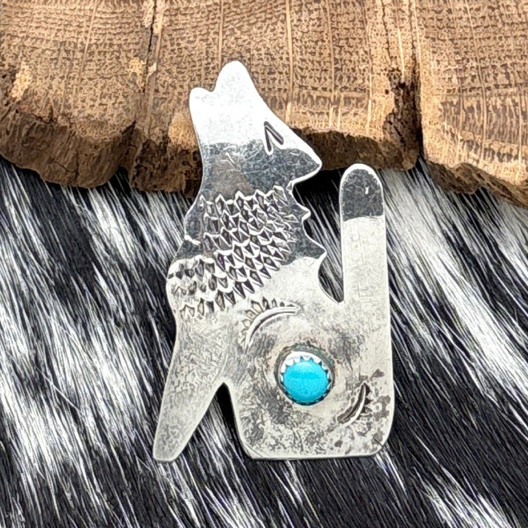 1980s Native American NAVAJO Sterling & Turquoise Howling Coyote Pin Pendant