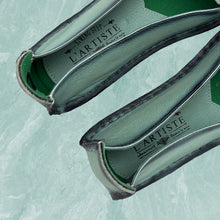 Load image into Gallery viewer, L'ARTISTE Dezi Green Leather Slip-On Loafers Shoes Floral Detail EU 40 US 9 NEW
