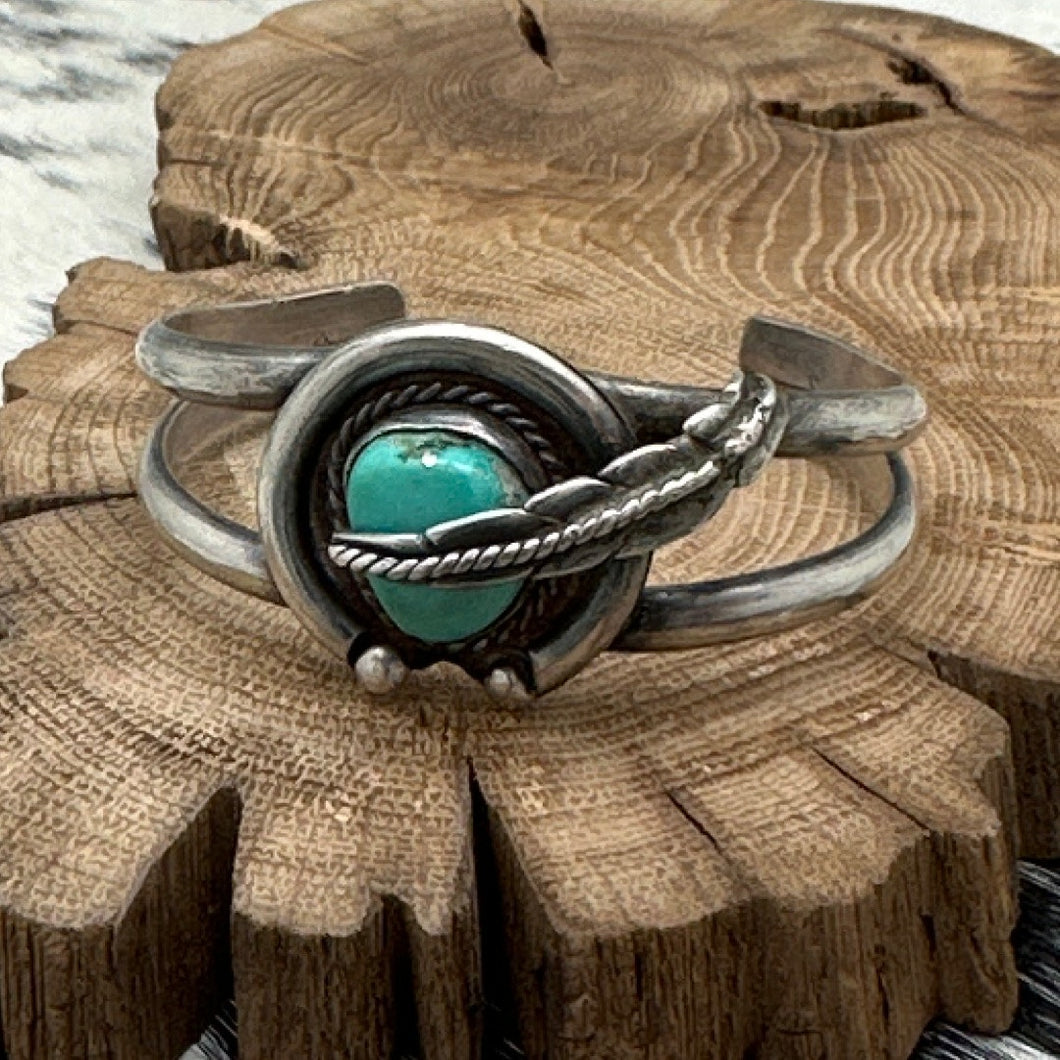 1970s Native American Navajo Sterling Silver Turquoise Cuff Bracelet Naja & Leaf