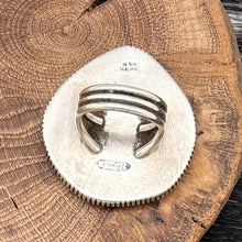 Load image into Gallery viewer, JOE PIASO JR Navajo Sterling Silver &amp; Tooled Leather Floral Design Ring Size 7

