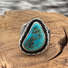 Load image into Gallery viewer, 1950s Native American NAVAJO Sterling Silver &amp; Pointed Turquoise Ring Size 11.75
