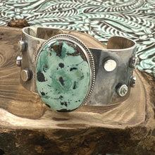 Load image into Gallery viewer, RONALD TOM Navajo For SUNWEST SILVER Sterling &amp; Minty Green Stone Cuff Bracelet
