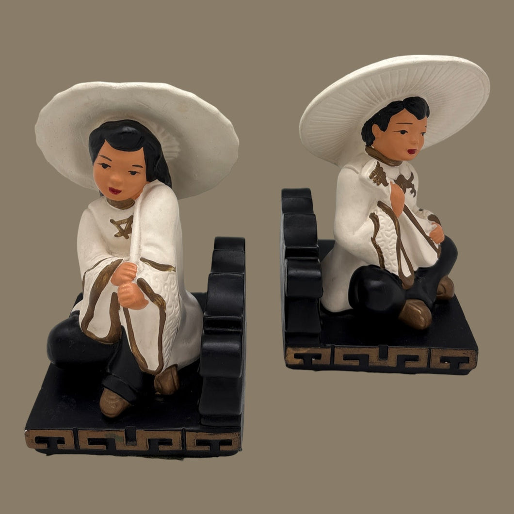 1952 UNIVERSAL STATUARY CO Chicago Black & Cream Asian Couple Chalkware Bookends