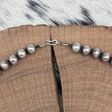 Load image into Gallery viewer, 1980s Native American NAVAJO Sterling Brass &amp; Copper Fetish Bear Necklace Set
