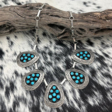 Load image into Gallery viewer, 1960s Native American NAVAJO Sterling &amp; Kingman Turquoise 5-Station Necklace

