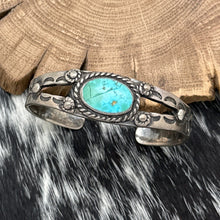 Load image into Gallery viewer, 1960s Native American NAVAJO Sterling &amp; Turquoise Cuff Bracelet Heavy Stamps
