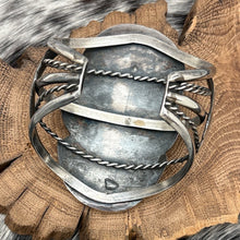 Load image into Gallery viewer, 1960s Native American NAVAJO Sterling Silver Turquoise Cuff Bracelet Fan Shapes
