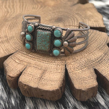 Load image into Gallery viewer, 1940s Native American NAVAJO Sterling Silver Turquoise Child Size Cuff Bracelet
