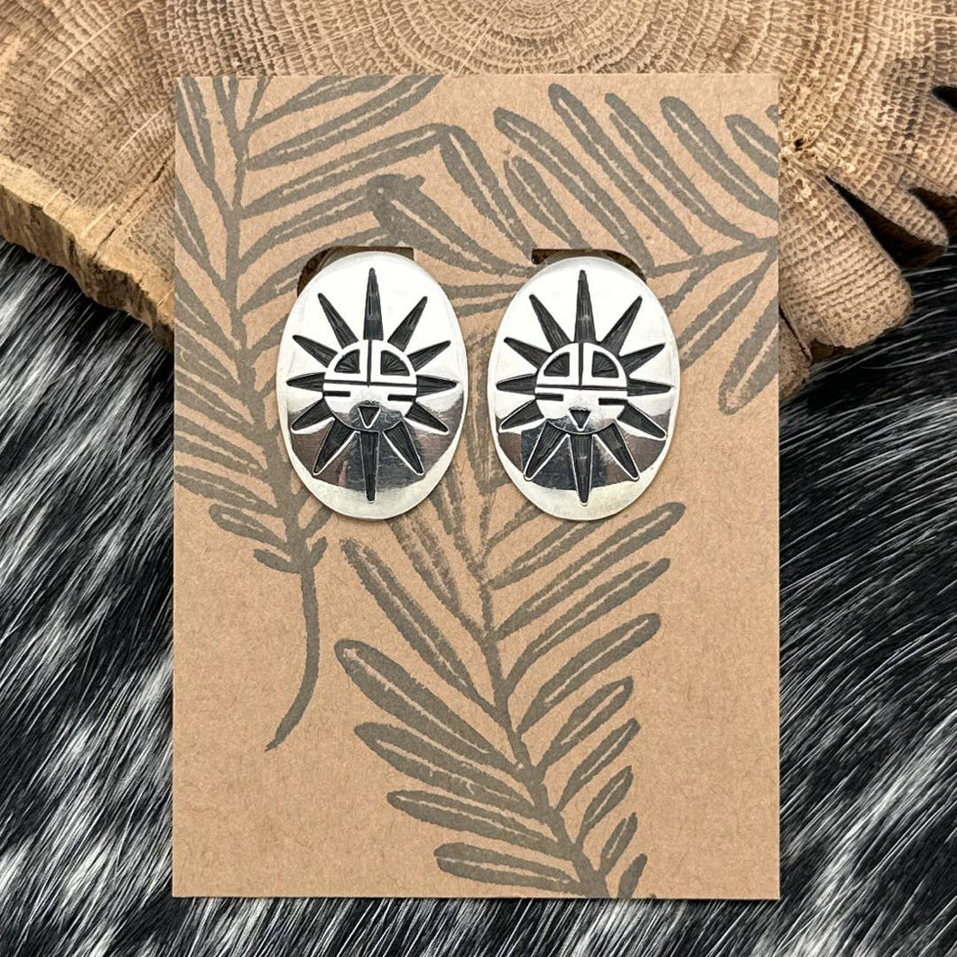 1990s HOPI Sterling Silver Sun Motif Oval Shape Overlay Design Post Earrings