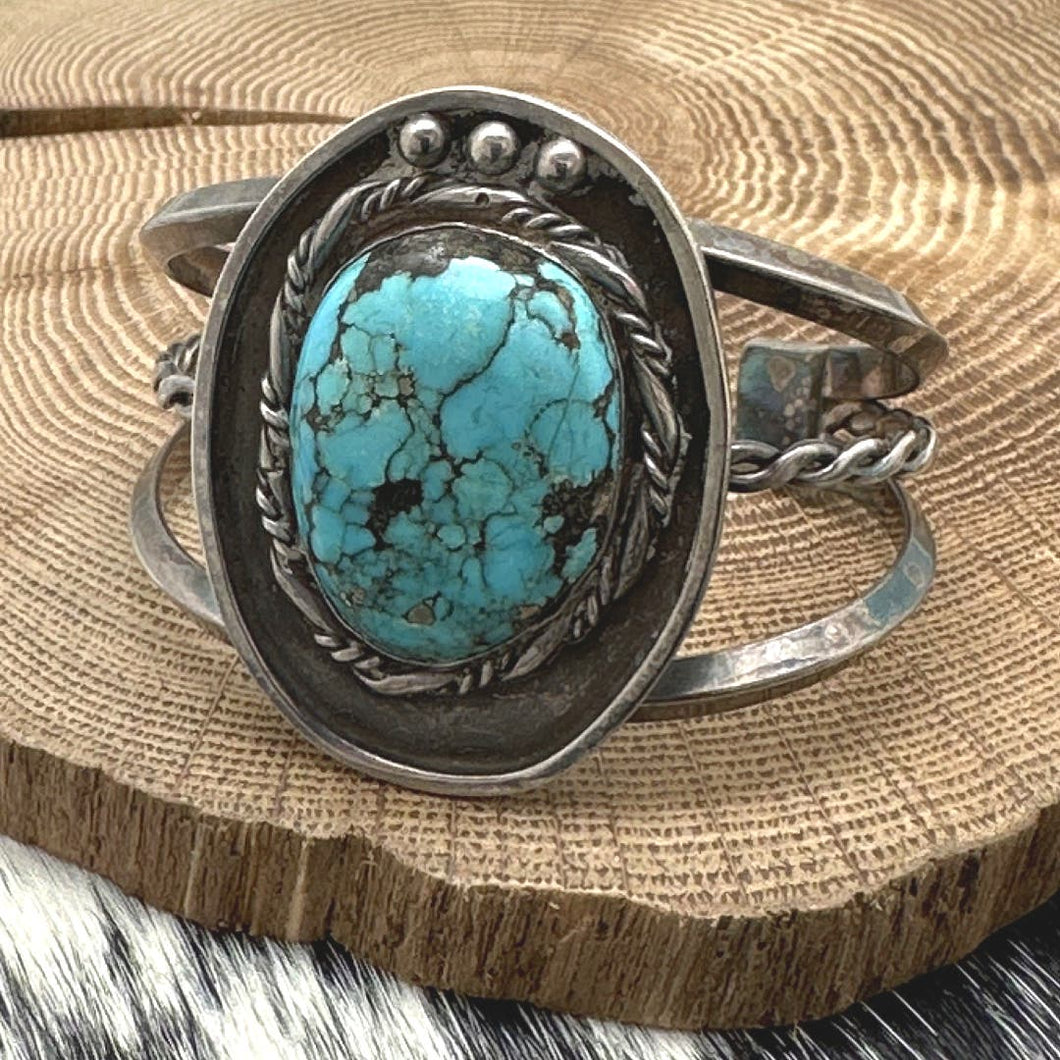 1970s Native American NAVAJO Sterling Silver & Turquoise Rustic Cuff Bracelet