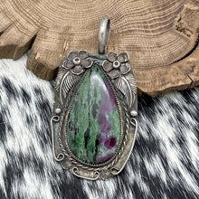 Load image into Gallery viewer, 1950s Native American NAVAJO Sterling Silver &amp; Ruby In Zoisite Pendant Flowers
