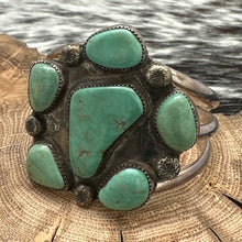 Load image into Gallery viewer, 1950s Native American NAVAJO Sterling Silver &amp; Turquoise Cluster Cuff Bracelet
