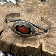 Load image into Gallery viewer, 1950s Native American NAVAJO Sterling Silver &amp; Coral Cuff Bracelet 3 Star Stamps
