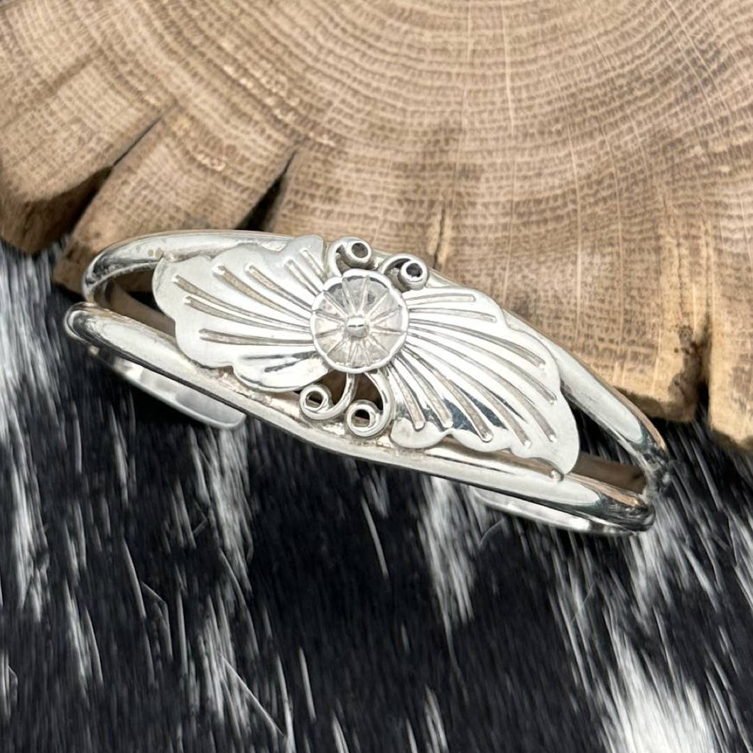 Vintage NATIVE AMERICAN Sterling Cuff Bracelet | Double Leaf Flower Curly Ques