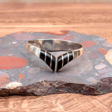 Load image into Gallery viewer, VINTAGE 1980s MEXICO Sterling Silver &amp; Onyx Chevron Hinged Bracelet
