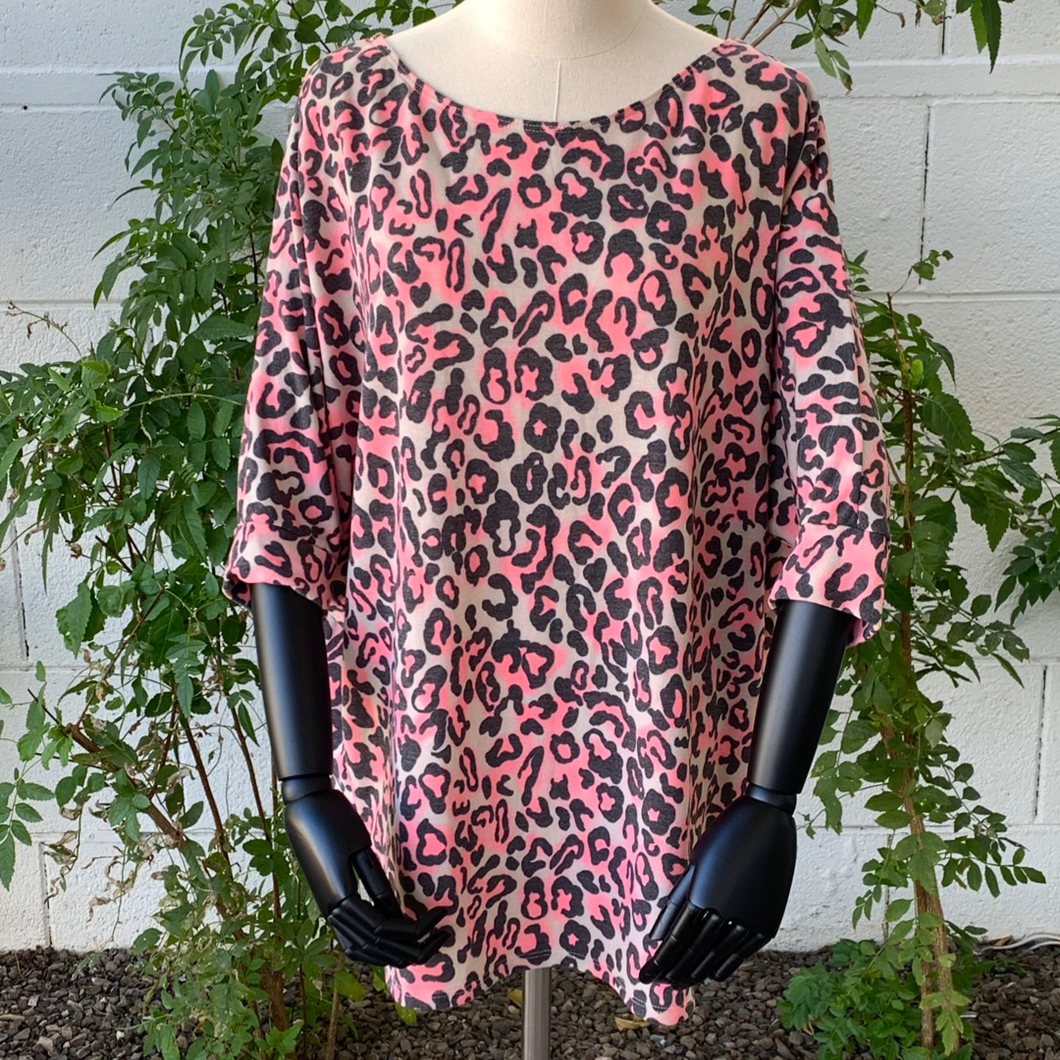 WHITE BIRCH Oatmeal Grey Neon Pink Leopard Print French Terry Top 1X