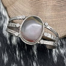 Load image into Gallery viewer, Vintage NATIVE AMERICAN Navajo Sterling Silver &amp; Brown Agate Cuff Bracelet
