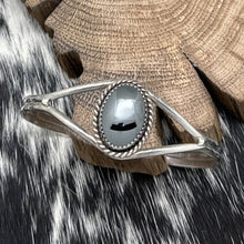 Load image into Gallery viewer, Vintage NATIVE AMERICAN Sterling Silver &amp; Hematite Cuff Bracelet
