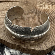 Load image into Gallery viewer, Vintage NATIVE AMERICAN Sterling Silver Single Feather Motif Cuff Bracelet
